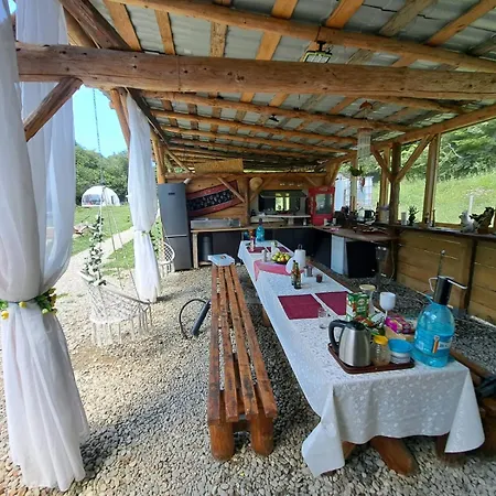 Luksustelt Forest Glamping Braşov