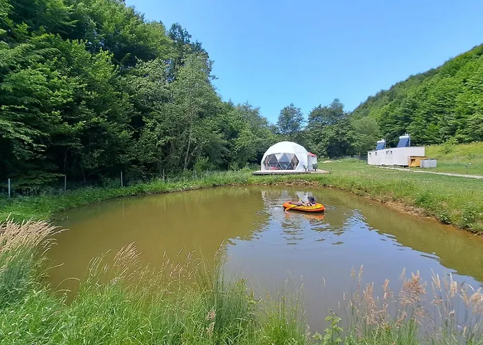 Forest Glamping Luxury tent