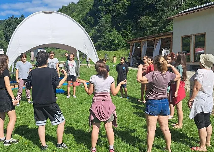 Forest Glamping 豪华帐篷 布拉索夫